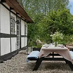 Find Peace In Charming Close To Nature Holiday home *