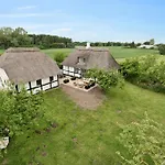 Holiday home Find Peace In Charming Close To Nature *
