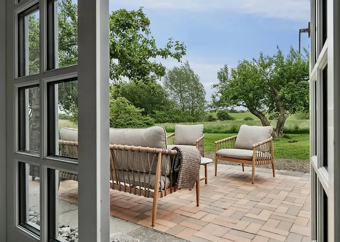 Find Peace In Charming Close To Nature Rudkøbing